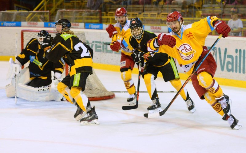 RONA CUP #1: Trenčania zdolali Strasbourg, Třinec v závere otočil proti Žiline